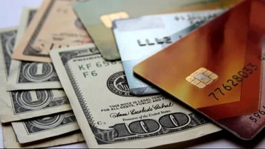 Entidades bancarias que ofrecen tarjeta en dólares y cómo solicitarla (+Pasos) 