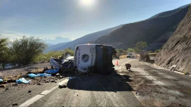 Volcadura de un autobús que trasladaba a migrantes venezolanos deja trágico saldo(+Detalles) 