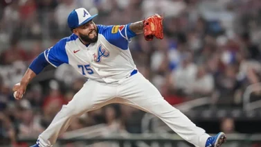 MLB: Bravos de Atlanta incorporan a lanzador cubano a su roster de la NLDS