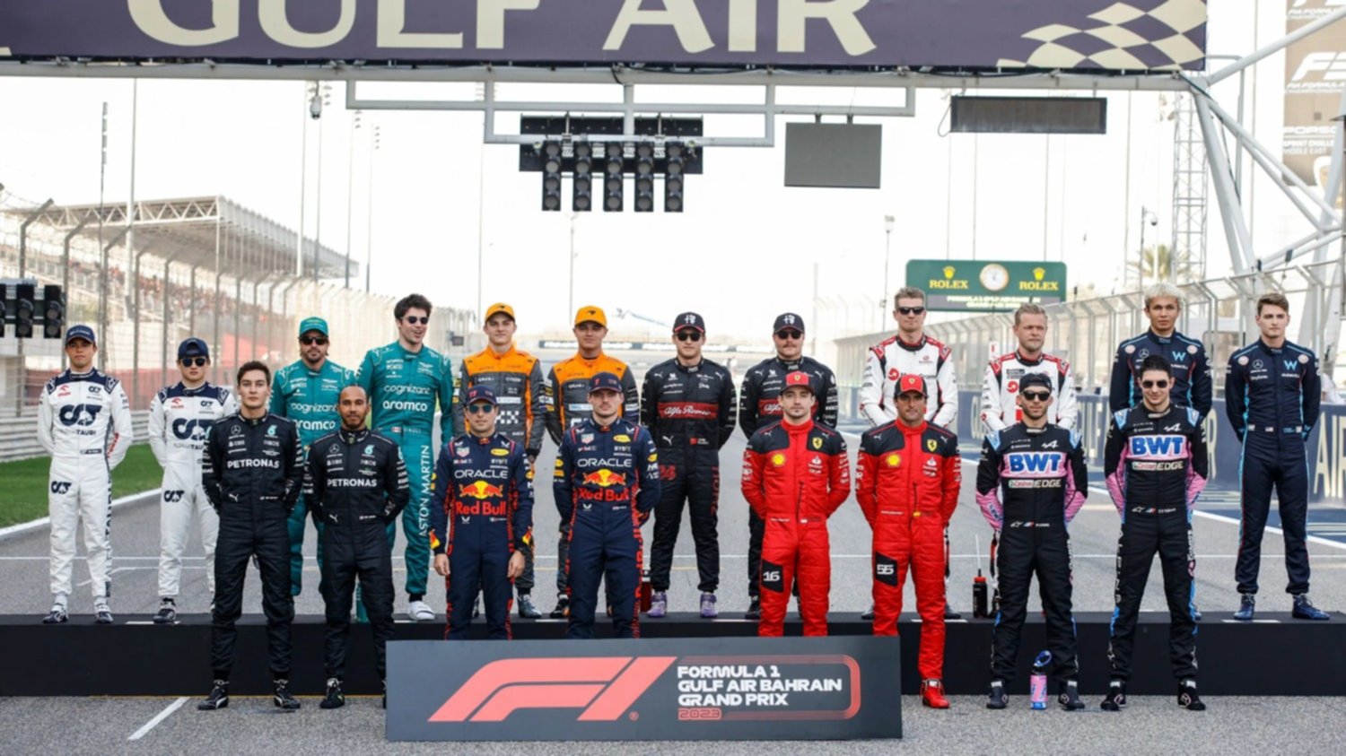 Los salarios de Fernando Alonso y Carlos Sainz en 2024: muy inferiores al  de Max Verstappen