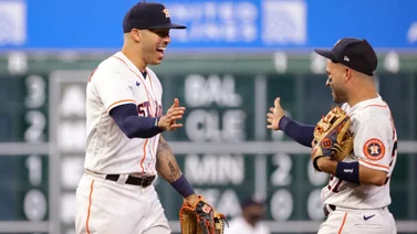 José Altuve vs. Carlos Correa: ¿Quién tiene mejores números en la postemporada?