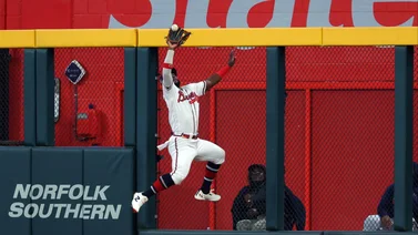 MLB: ¡Final de película! Con esta espectacular atrapada los Bravos de Atlanta niveralon la Serie Divisional (+Video)
