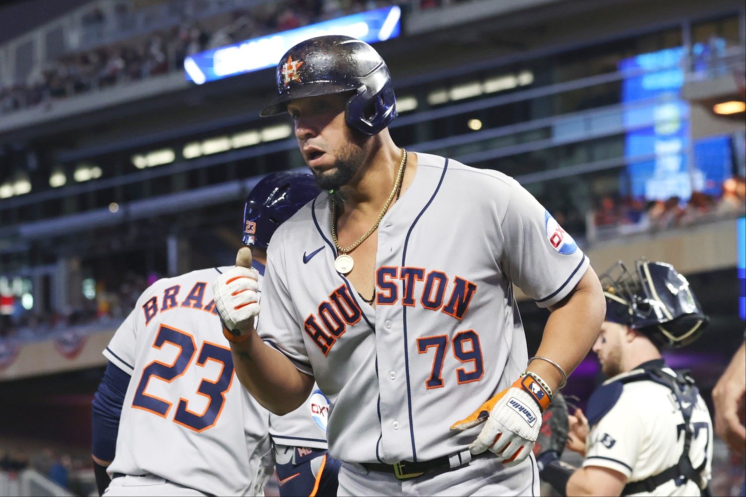 MLB: Yonny Chirinos listo para aportar su granito de arena a la