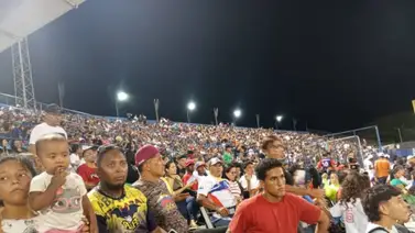 LVBP: ¡Buen ambiente! Así se vive el primer duelo de pretemporada entre Leones y Tigres (+detalles) LVBP: ¡Buen ambiente! Así se vive el primer duelo de pretemporada entre Leones y Tigres (+detalles)