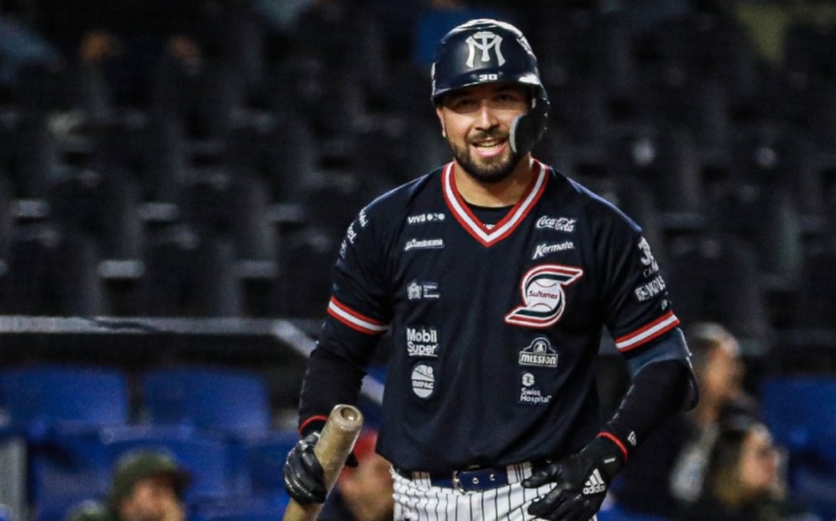 Vinny Castilla es el nuevo manager de los Sultanes de Monterrey en