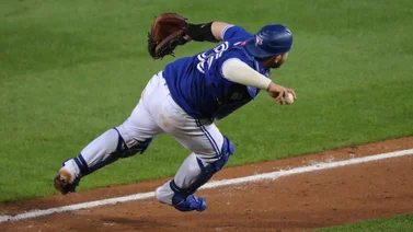 MLB: Mexicano Alejandro Kirk nominado al Guante de Oro por su gran año en Azulejos de Toronto