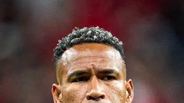 Guardameta peruano explica porqué arroja el celular de un hincha (+video) Guardameta peruano explica porqué arroja el celular de un hincha (+video)