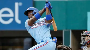 MLB: El cubano Adolis Garcia acerca a Rangers con este dantesco vuelacercas (+video) MLB: El cubano Adolis Garcia acerca a Rangers con este dantesco vuelacercas (+video)