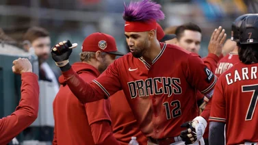 MLB: Lourdes Gurriel hace historia para los cubanos en el tercer juego ante los Phillies de Philadelphia