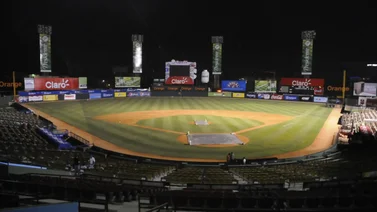 LIDOM: Deplorable estado del Estadio Quisqueya en el debut de Licey vs Escogido