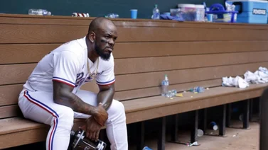 MLB: Adolis García se mete en una selecta lista de cubanos en postemporada (+Video)