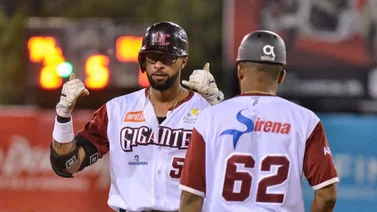 Henry Urrutia escala entre los cubanos en la Lidom 