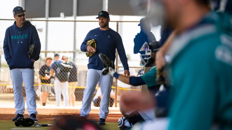 J-Rodríguez (4-4, HR) fue el motor de Seattle