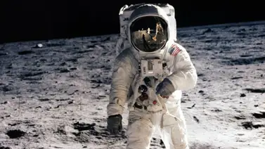 Científicos estudian rocas del Apolo 17 que alunizó en 1972 e hicieron impresionante descubrimiento Científicos estudian rocas del Apolo 17 que alunizó en 1972 e hicieron impresionante descubrimiento