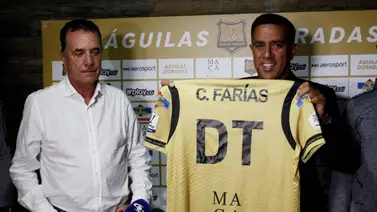 César Farías y su emotivo gesto con el presidente de Águilas Doradas (+Video) César Farías y su emotivo gesto con el presidente de Águilas Doradas (+Video)