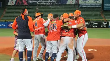 LVBP: Ramón Cabrera se vistió de héroe ante los Tiburones LVBP: Ramón Cabrera se vistió de héroe ante los Tiburones