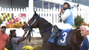 Jinete venezolano mete batacazo este viernes en Laurel Park