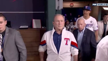 MLB: Expresidente de Estados Unidos y leyenda boricua son protagonistas en el primer juego de Serie Mundial (+Video)