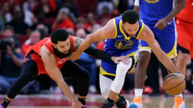 NBA: ¡La receta del Chef! Stephen Curry conquistó un último cuarto de ensueño para la victoria (+Videos) NBA: ¡La receta del Chef! Stephen Curry conquistó un último cuarto de ensueño para la victoria (+Videos)