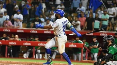 Mel Rojas sube puestos entre los jonroneros históricos de Licey en la Liga Dominicana de Beisbol