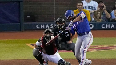 MLB: Marcus Semien conecta triple barre bases para ampliar la ventaja de Texas (+Video) 