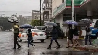Alerta de lluvias intensas en México por posibles ciclones Alerta de lluvias intensas en México por posibles ciclones