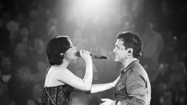 Christian Nodal le da su regalito a Ángela Aguilar por su cumpleaños Christian Nodal le da su regalito a Ángela Aguilar por su cumpleaños