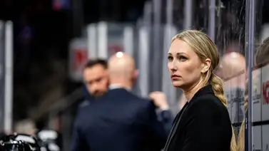 NHL: Conoce a Jessica Campell la primera coach en la historia de la liga NHL: Conoce a Jessica Campell la primera coach en la historia de la liga