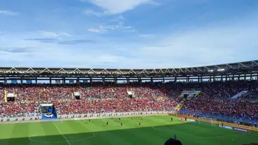 Argentina se queja del campo de juego en Venezuela Argentina se queja del campo de juego en Venezuela