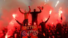 UEFA multa al Atlético de Madrid por gestos inapropiados ante Benfica
