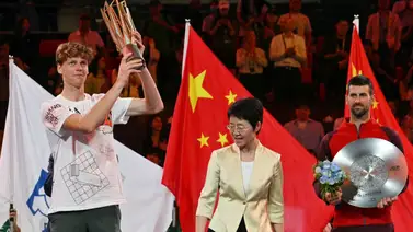 Jannik Sinner demuestra porqué es el número 1 ante Novak Djokovic en Shanghái Jannik Sinner demuestra porqué es el número 1 ante Novak Djokovic en Shanghái