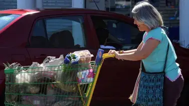 Bodega Aurrera vs Soriana Bodega Aurrera vs Soriana