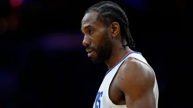 NBA: ¿Parece raro? Kawhi Leonard estará fuera de acción por tiempo indefinido