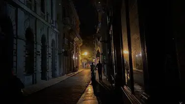 Cuba Enfrenta Apagón tras Desconexión del Sistema Eléctrico Nacional Cuba Enfrenta Apagón tras Desconexión del Sistema Eléctrico Nacional