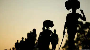 Migrantes en el limbo en la frontera Mexico – EEUU tras decisión de Biden Migrantes en el limbo en la frontera Mexico – EEUU tras decisión de Biden