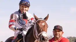 Jockeys de Venezuela se llevan seis de diez carreras en este hipódromo del norte