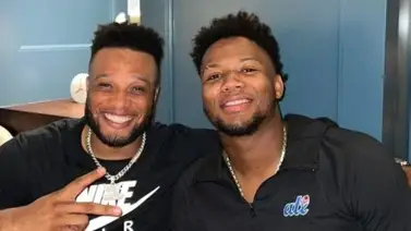 La curiosa petición de Ronald Acuña Jr a Robinson Canó (+ Video) La curiosa petición de Ronald Acuña Jr a Robinson Canó (+ Video)