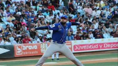 LVBP: Elvis Araujo alcanza esta cifra redonda con Tiburones de la Guaira