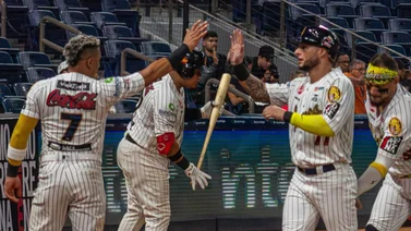 LVBP: Leones triunfan en un duelo intenso ante Águilas (Resumen)