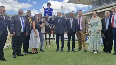 Aldo Traversa vuelve a ganar una carrera en La Rinconada después de este tiempo Aldo Traversa vuelve a ganar una carrera en La Rinconada después de este tiempo