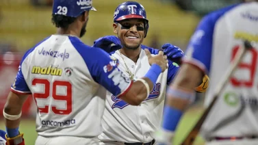LVBP: Así fue la primera gran jornada de Yangervis Solarte con Tiburones (+Video)