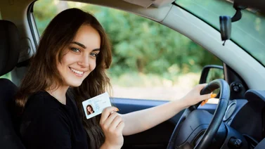 Implementa Nuevas Medidas para Obtención de Licencias de Conducir en Adolescentes