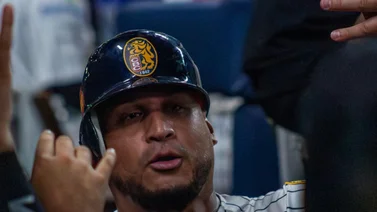 LVBP: Oswaldo Arcia inicia la fiesta de batazos entre Leones y Tiburones