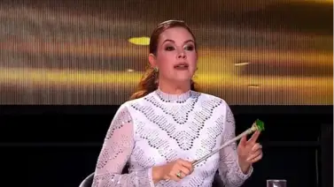 Alicia Machado pierde el control y arremete contra los fans de Miss Puerto Rico Alicia Machado pierde el control y arremete contra los fans de Miss Puerto Rico