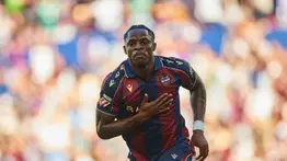 Levante dominó a placer al Real Oviedo de Salomón Rondón