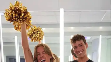 Este equipo de la NFL desata controversia tras incluir a dos miembros de la comunidad LGBTQ+ entre sus cheerleaders (+detalles) Este equipo de la NFL desata controversia tras incluir a dos miembros de la comunidad LGBTQ+ entre sus cheerleaders (+detalles)