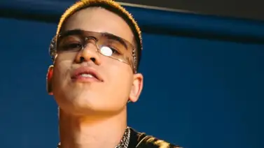 Kobi Cantillo lanza nuevo sencillo inspirado en su ex “fresa” Kobi Cantillo lanza nuevo sencillo inspirado en su ex “fresa”