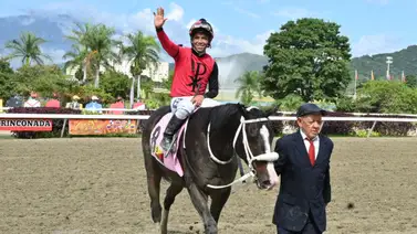 Jhonathan Aray no se rinde y mantiene el liderato del meeting por la mínima diferencia en La Rinconada Jhonathan Aray no se rinde y mantiene el liderato del meeting por la mínima diferencia en La Rinconada