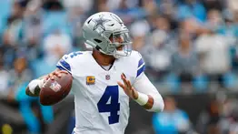 NFL: Dak Prescott supera a esta leyenda de Dallas Cowboys