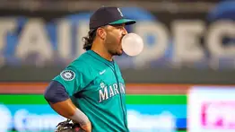 MLB: Eugenio Suárez atraviesa una dura sequía ofensiva en la postemporada 2025